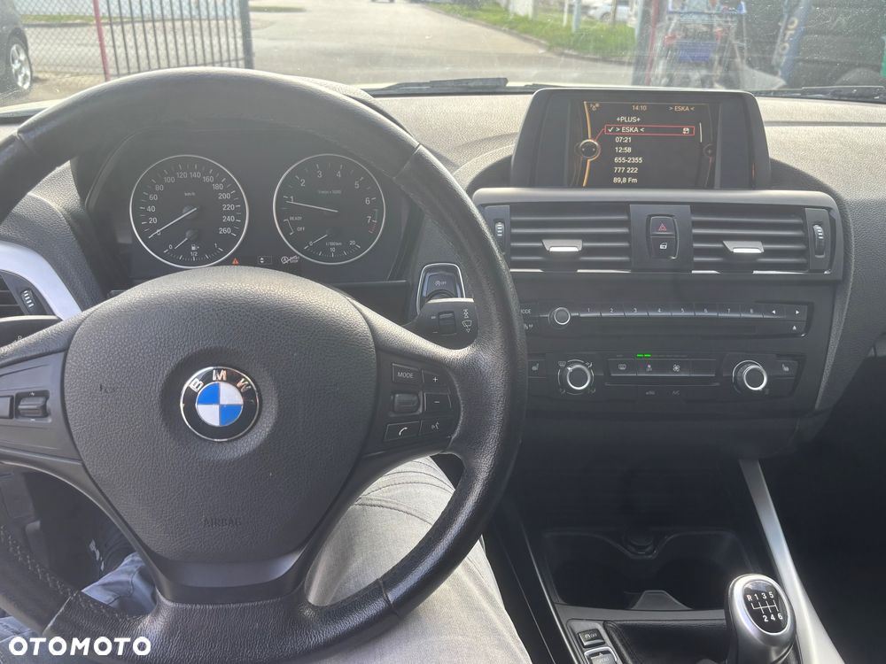 BMW Seria 1 116i - 19