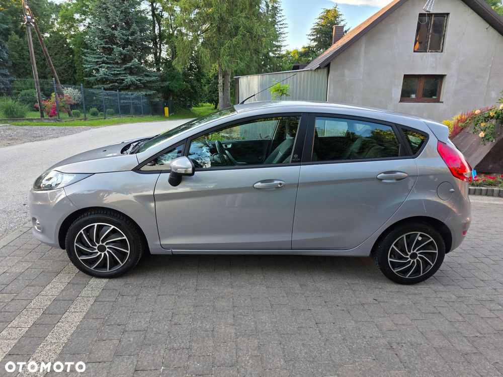 Ford Fiesta 1.4 Champions Edition - 8