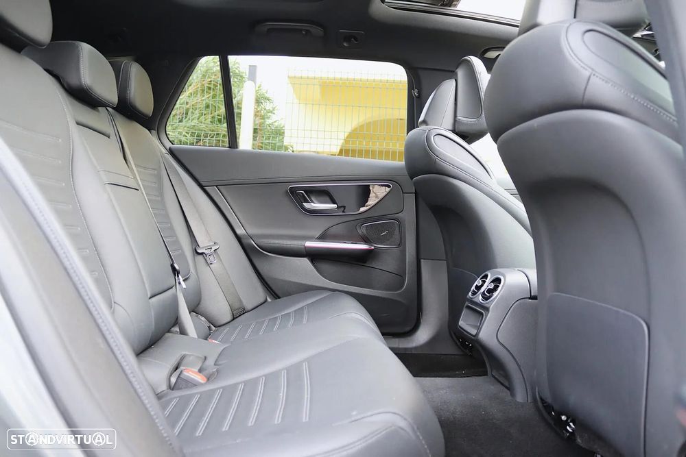 Mercedes-Benz C 300 e T 9G-TRONIC AMG Line - 30