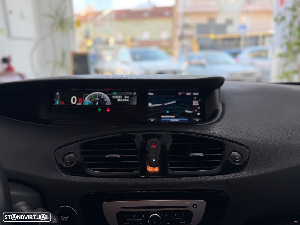 Renault Grand Scénic 1.5 dCi Bose Edition SS - 36