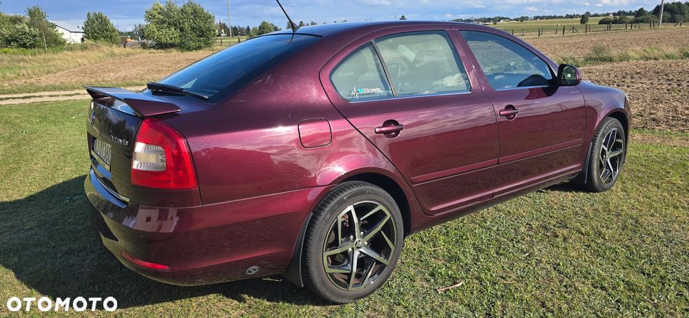 Skoda Octavia 1.6 Ambiente - 4