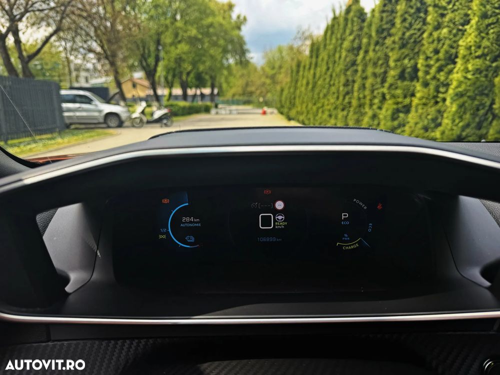 Peugeot 2008 156 GT Exclusive - 16