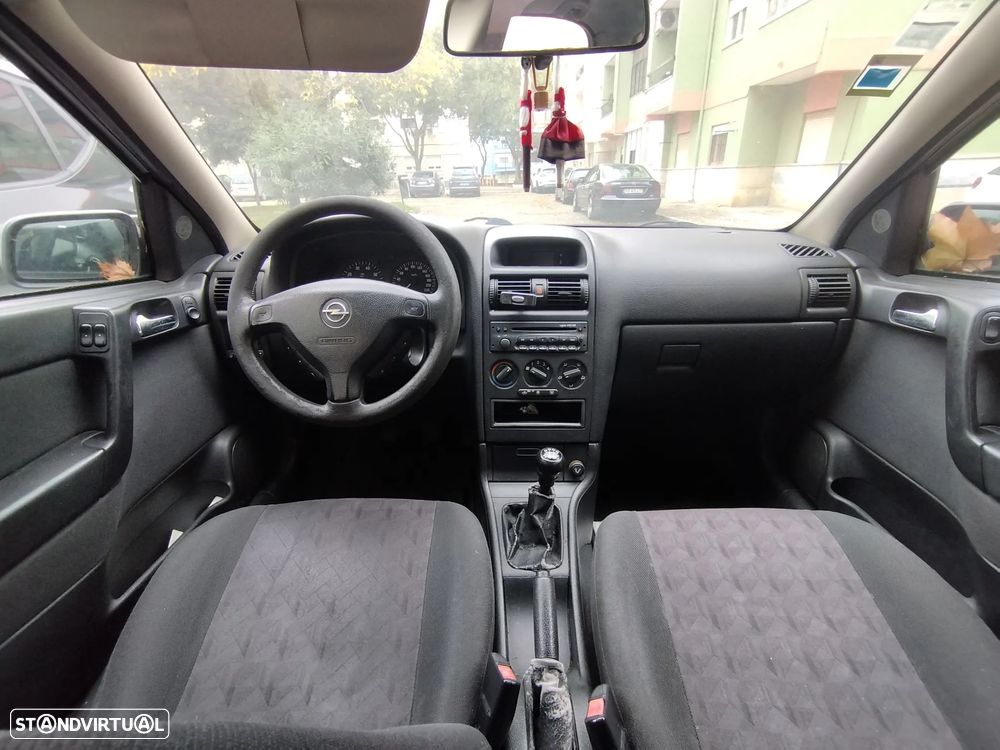 Opel Astra 1.4 Club - 1