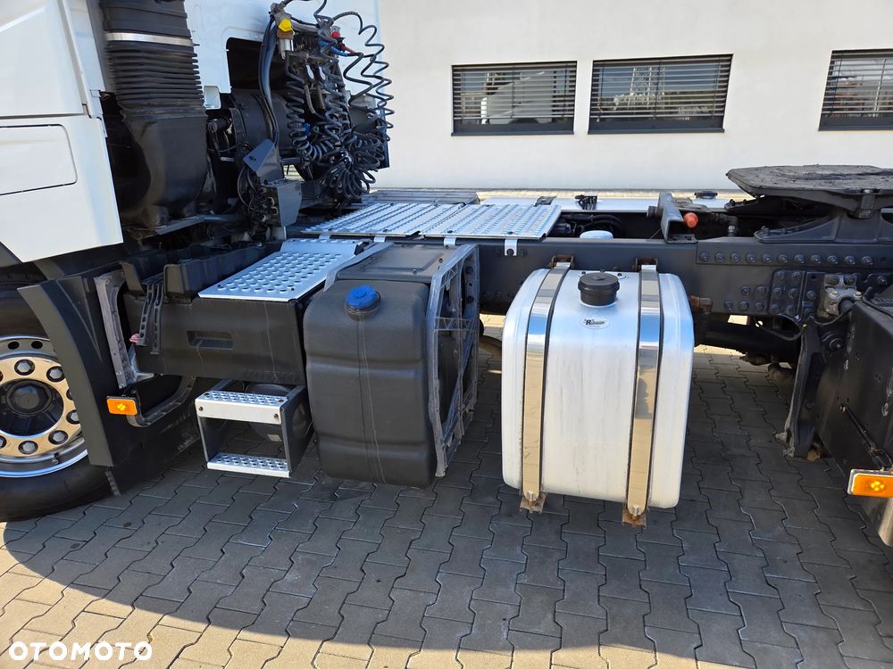 Volvo FH 460/ STARE TACHO/ HYDRAULIKA/ 4 PODUSZKI TYŁ/ LEKKA 7583kg Brutto - 14