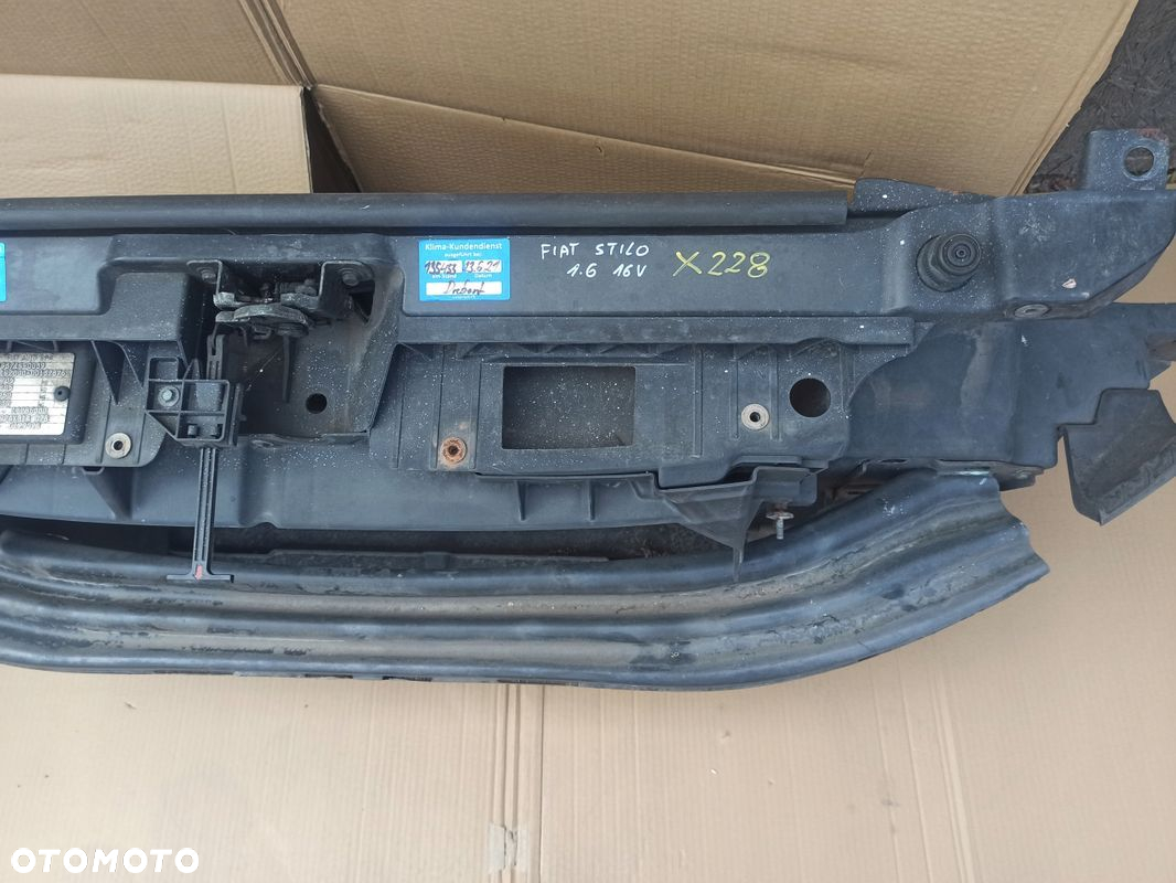 Pas przedni wzmocnienie chłodnice FIAT STILO 1.6 16V benzyna Europa - 3