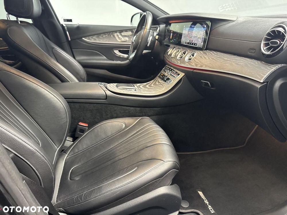 Mercedes-Benz CLS 450 4-Matic AMG - 26