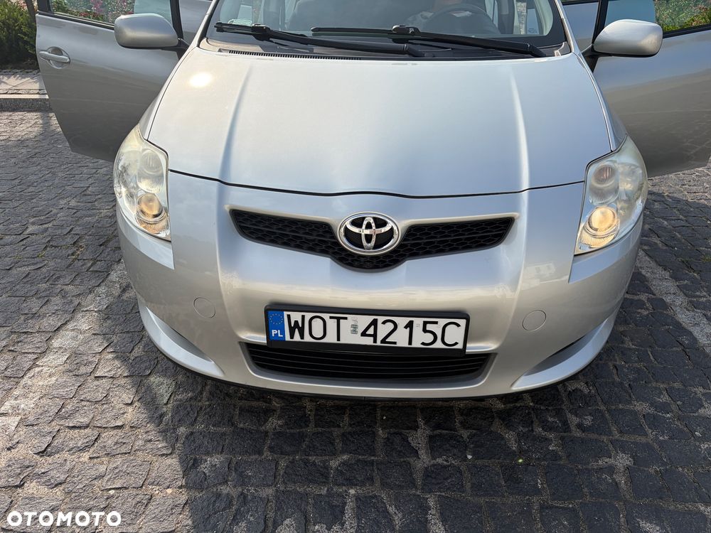 Toyota Auris 1.6 Luna - 27