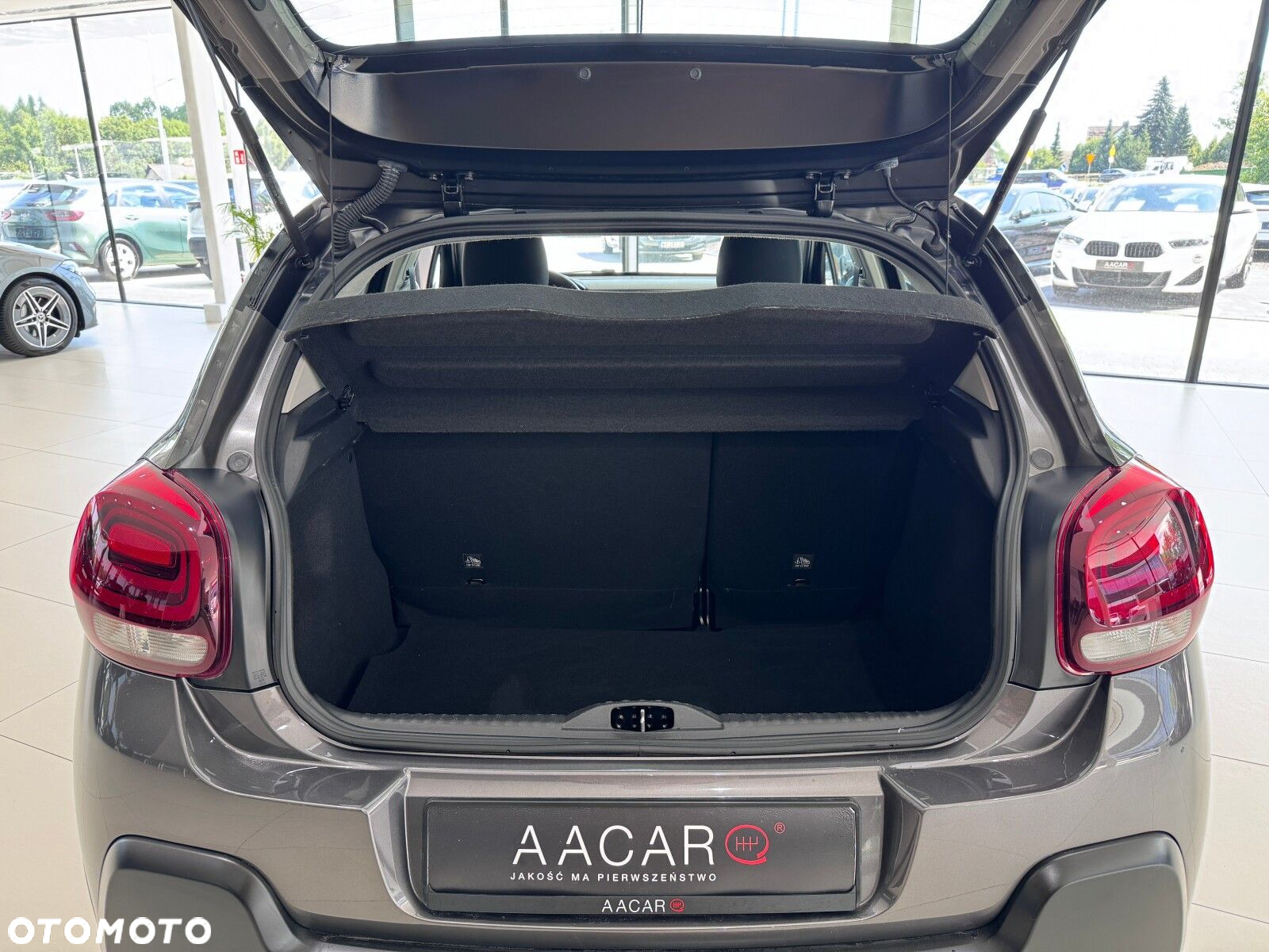 Citroën C3 1.2 PureTech Shine S&S - 17