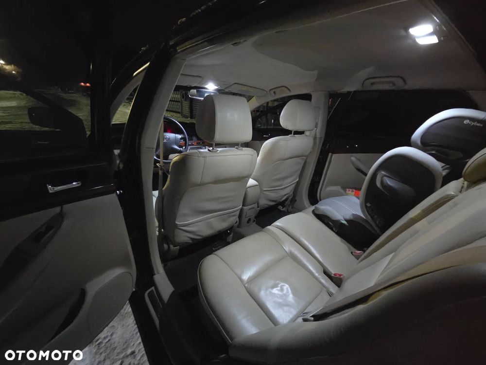 Toyota Avensis 2.2 D-4D Sol - 30