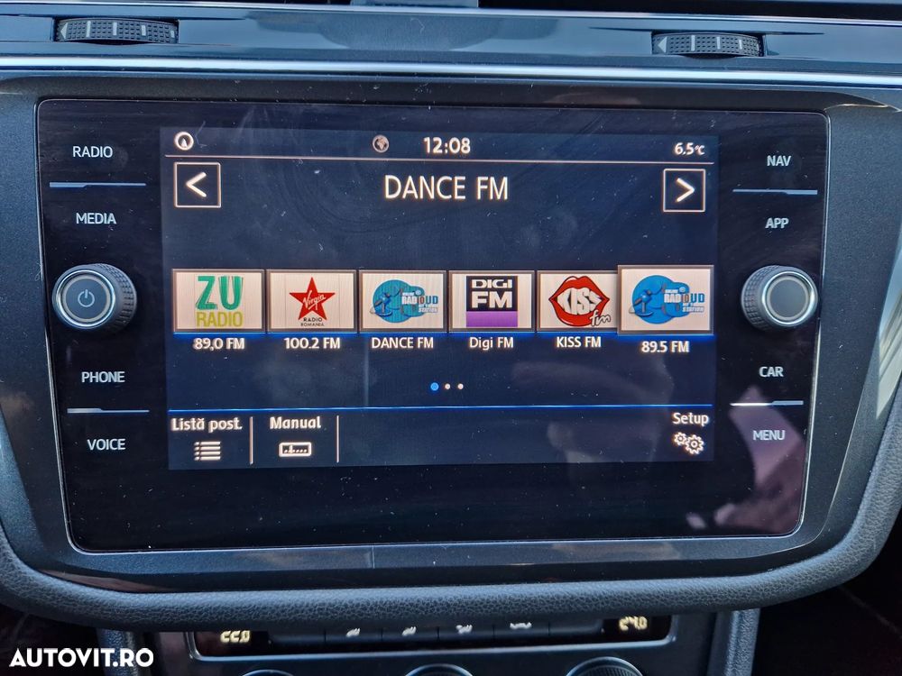 Volkswagen Tiguan - 26