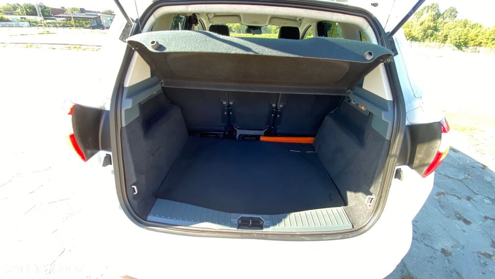 Ford C-MAX - 16