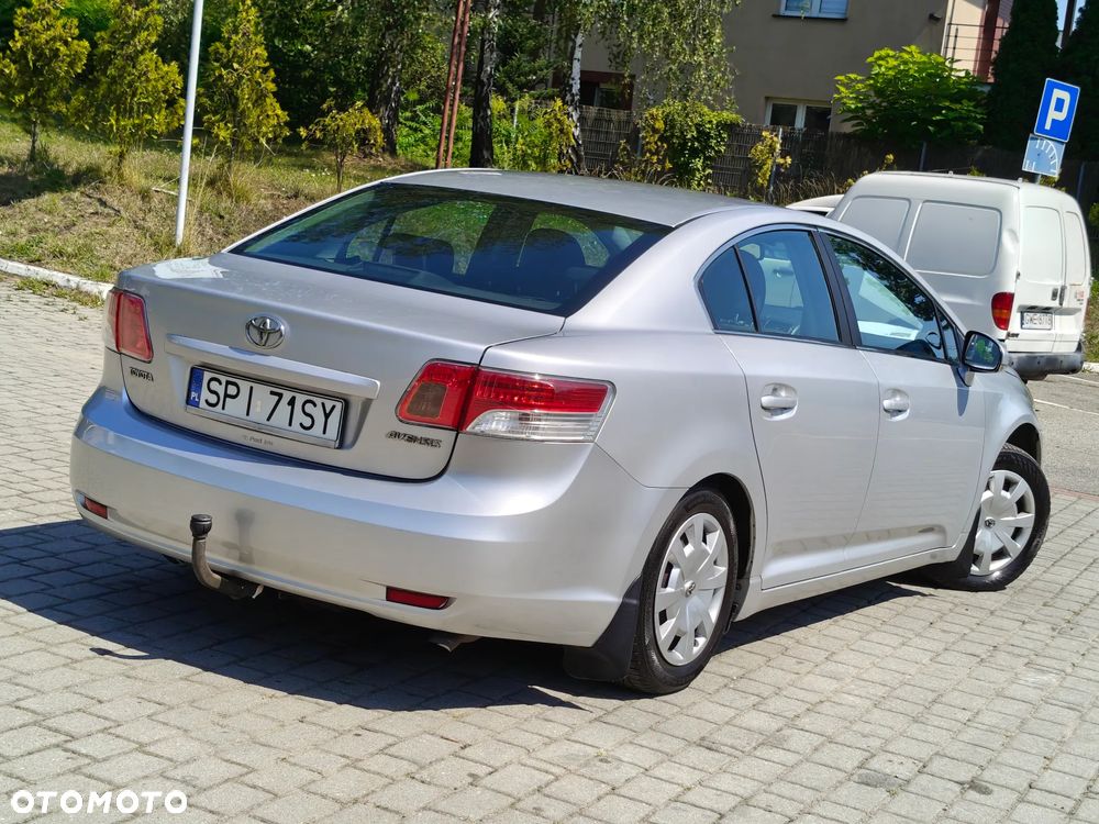 Toyota Avensis 2.0 D-4D Premium - 4
