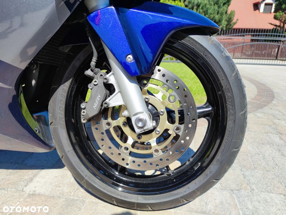 Honda CBR - 12