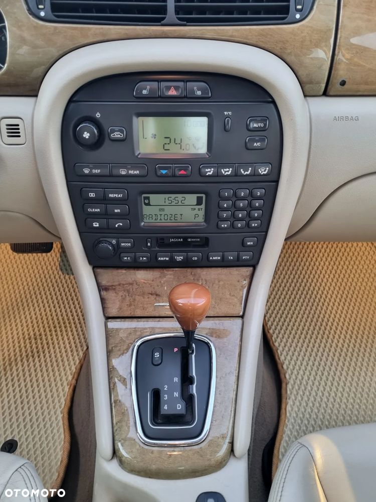 Jaguar X-Type Estate 2.5 V6 4x4 Executive - 30