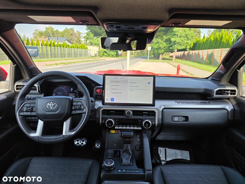 Toyota Tacoma - 22