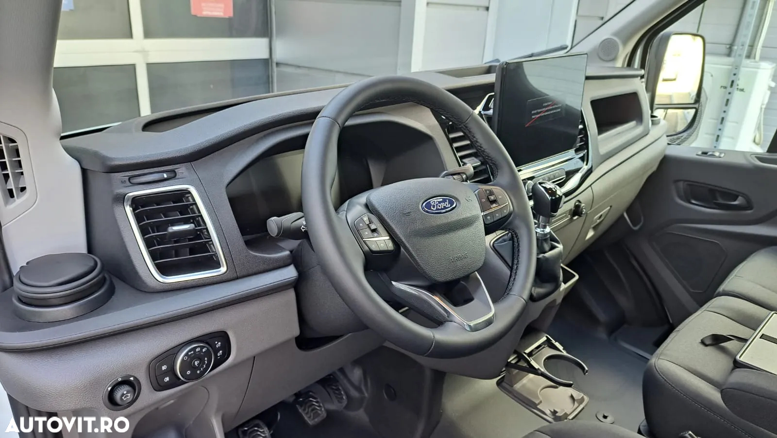 Ford NEW TRANSIT D-CAB L4 T350 - 18