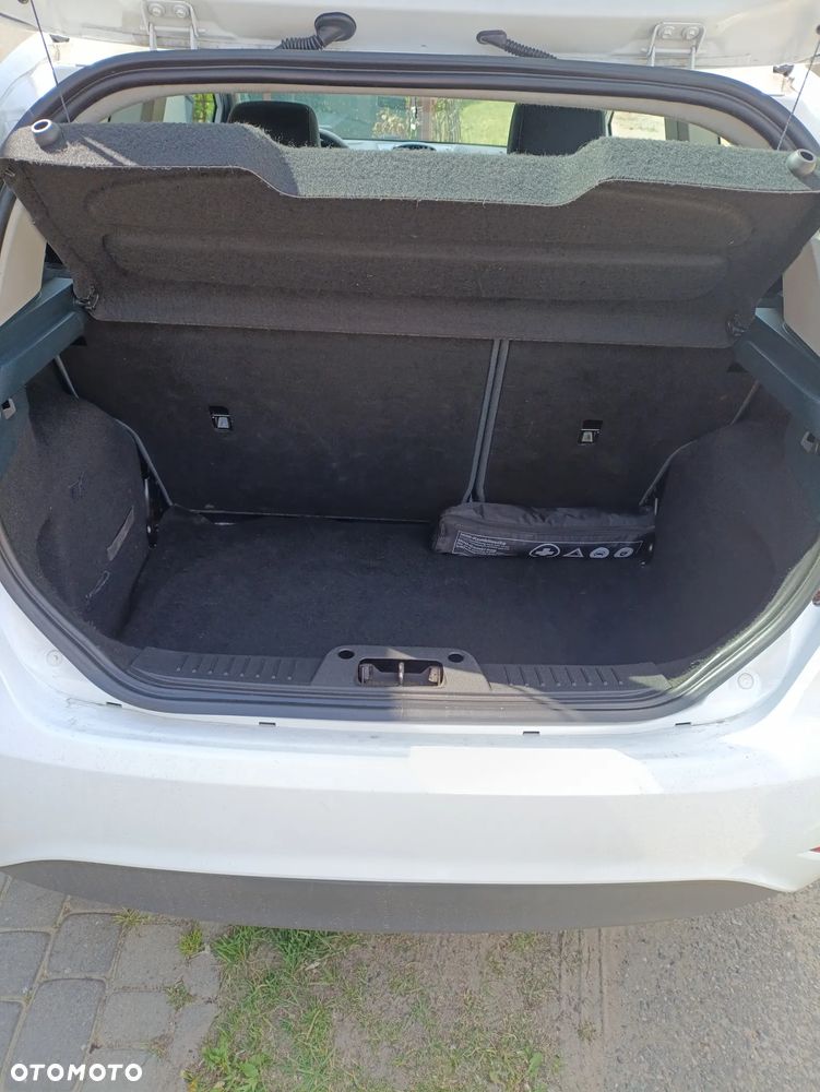 Ford Fiesta - 11