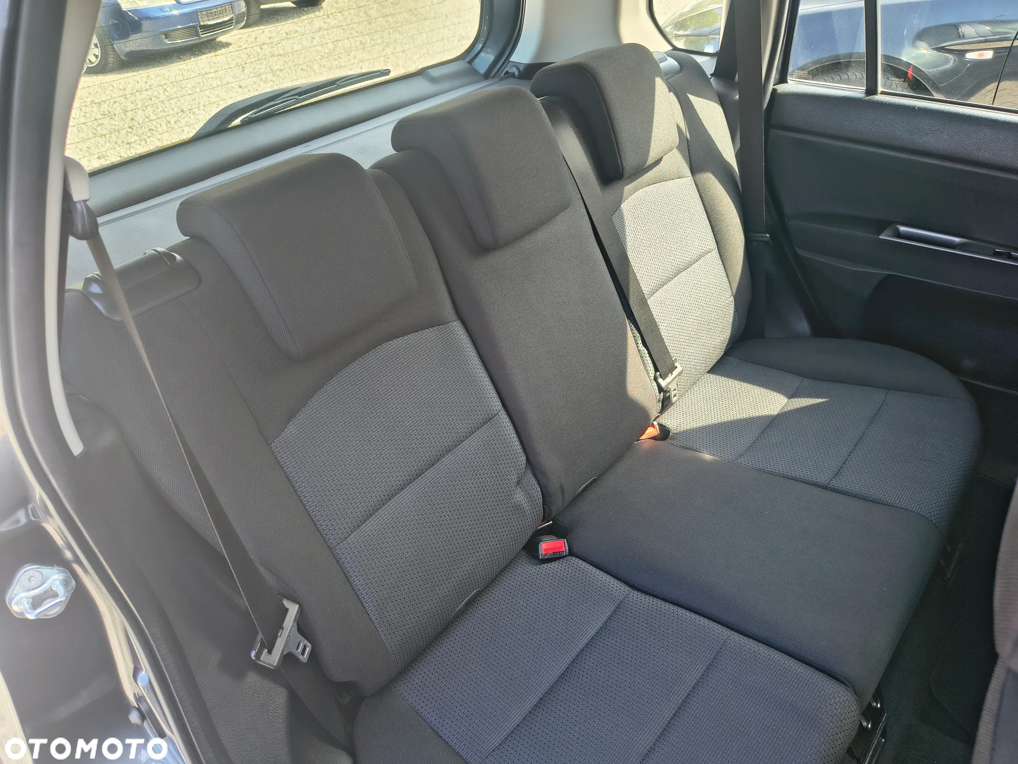 Mazda 2 1.4l Active - 29