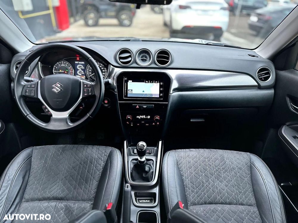 Suzuki Vitara 1.4 Boosterjet MHEV Passion - 27