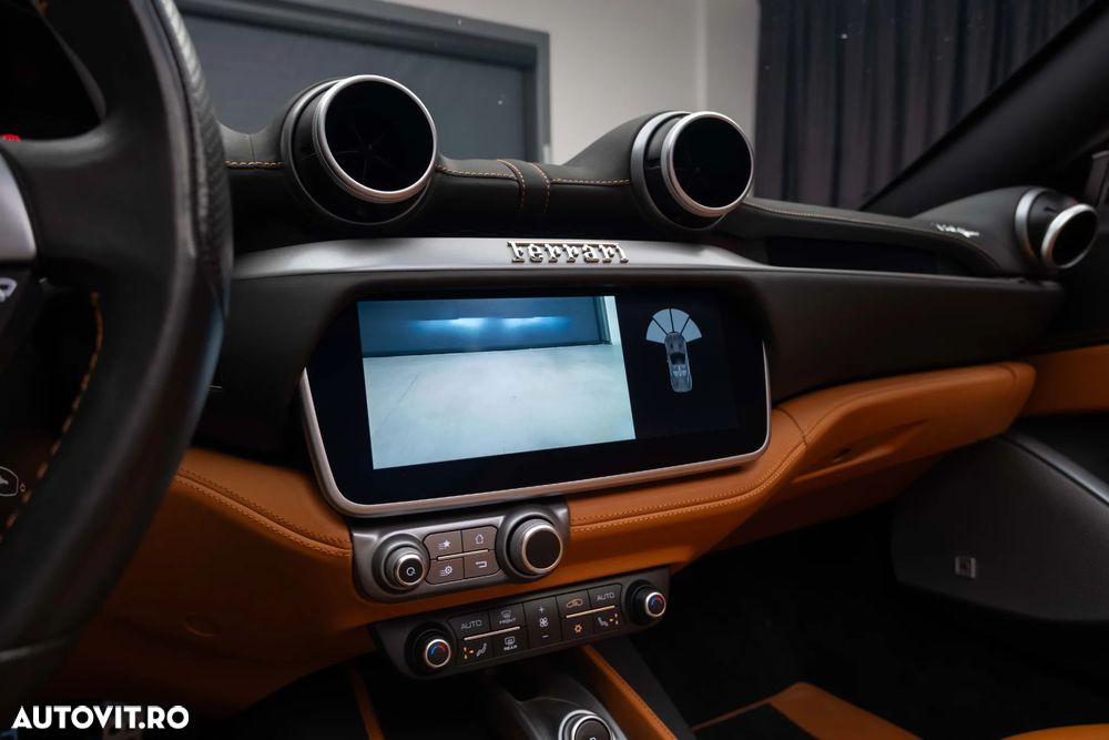 Ferrari Portofino - 25
