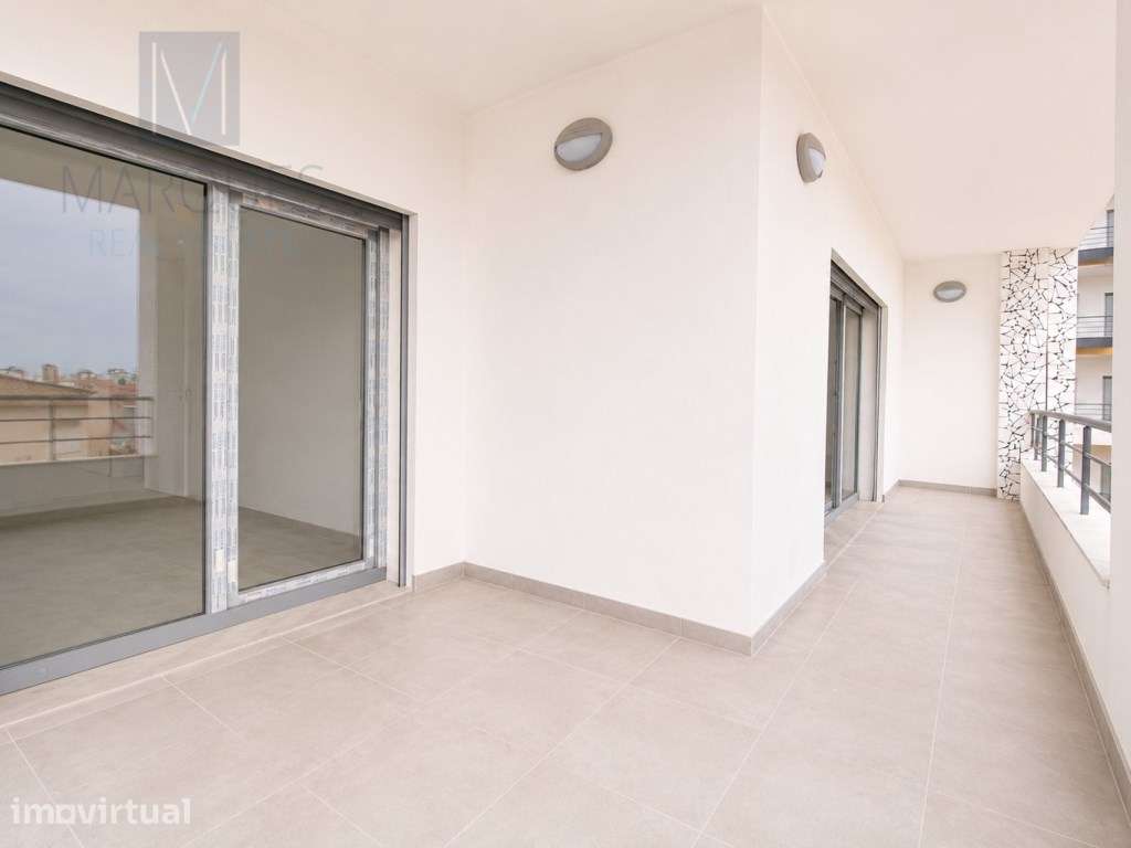 Apartamento T3 em Condomínio Privado com Varandas, Arrecadação e Es... - Grande imagem: 2/20