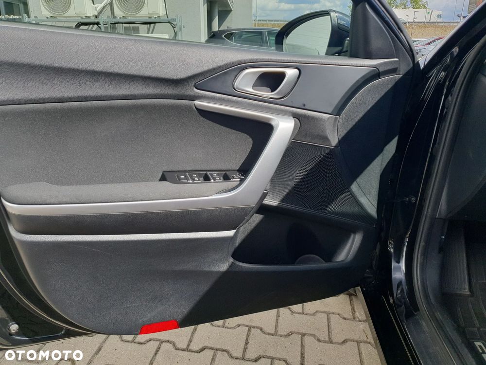 Kia Ceed 1.0 T-GDI M - 11