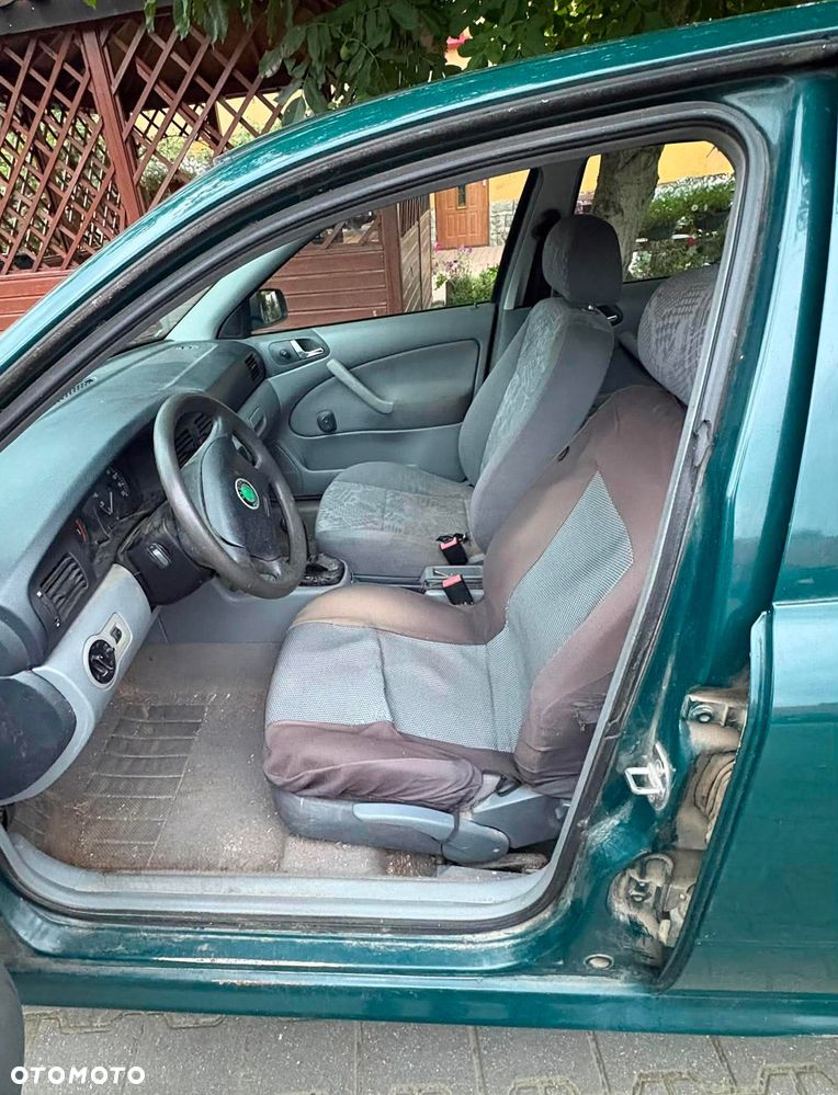 Skoda Octavia 1.6 Classic - 4