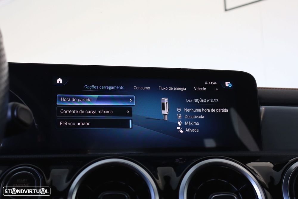 Mercedes-Benz CLA 250 e Shooting Brake AMG Line - 25