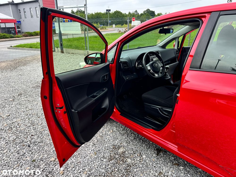 Toyota Verso S 1.33 VVT-i - 15