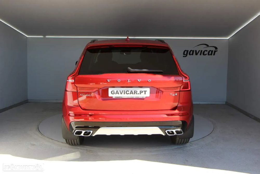 Volvo XC 60 2.0 T6 PHEV Ultra Dark AWD - 15