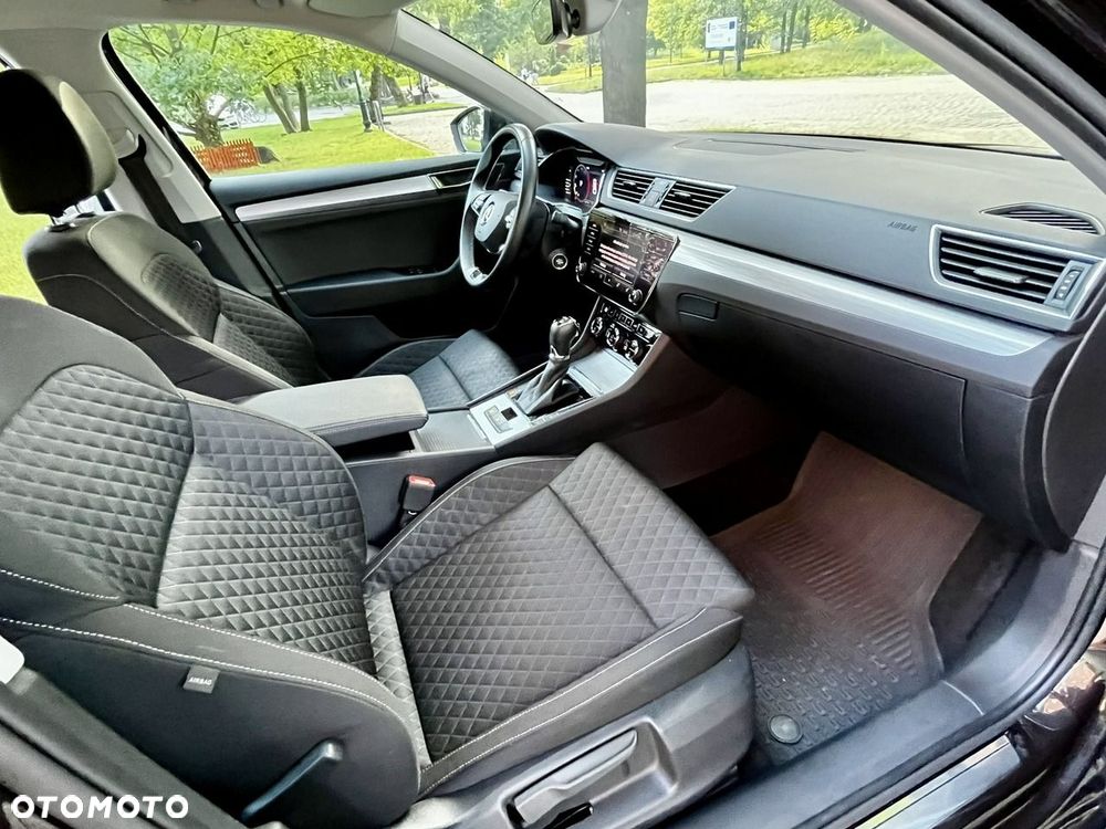 Skoda Superb 2.0 TDI SCR Ambition DSG - 21