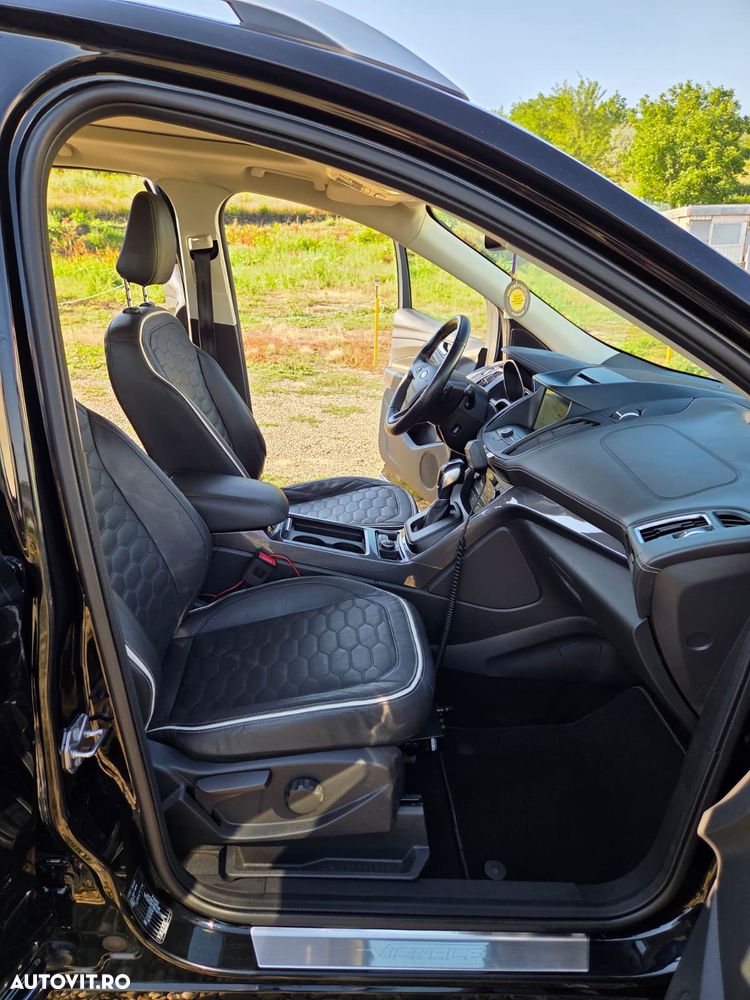 Ford Kuga 2.0 TDCi 4WD Powershift Vignale - 14