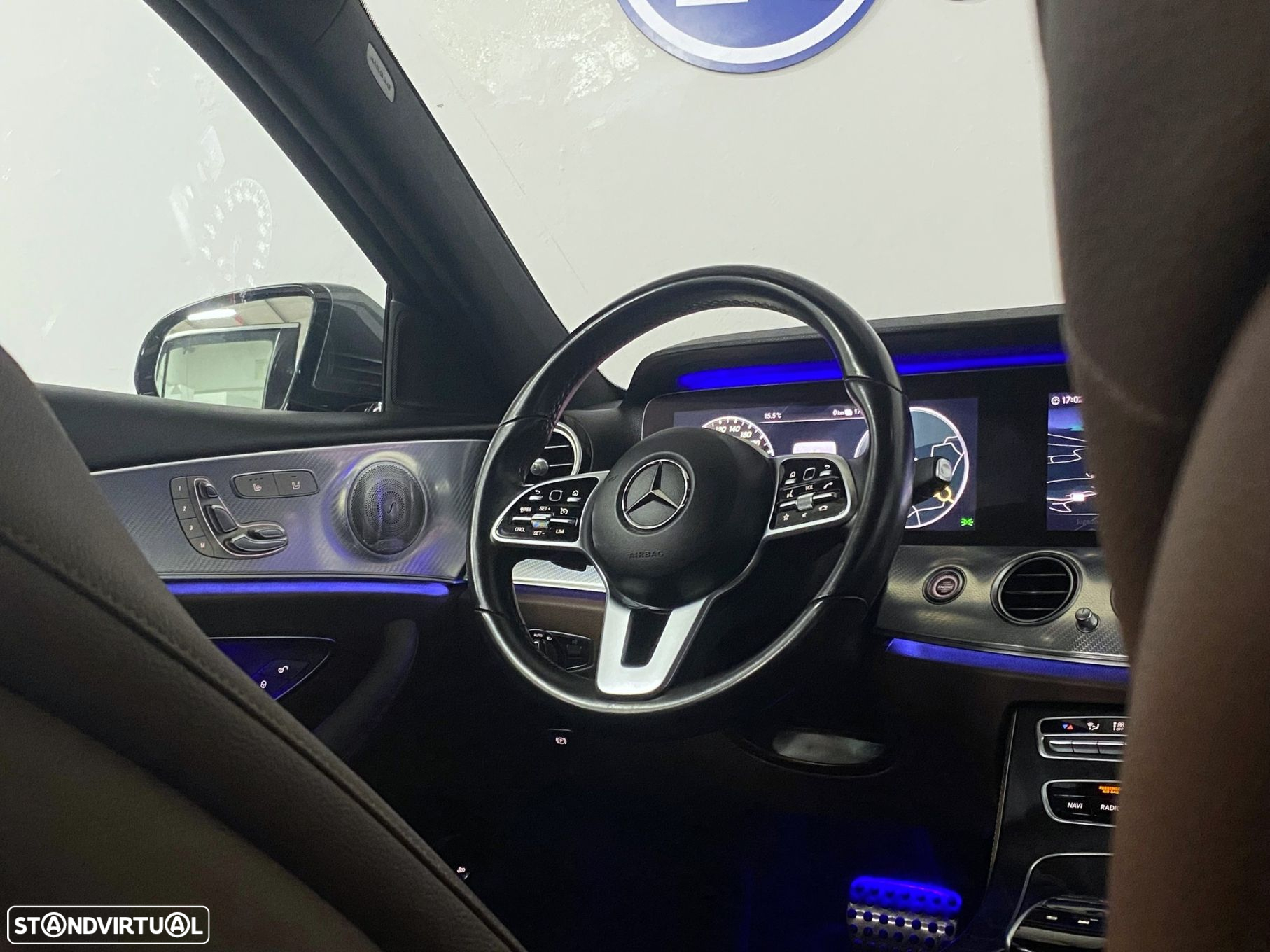 Mercedes-Benz E 300 de Avantgarde - 15