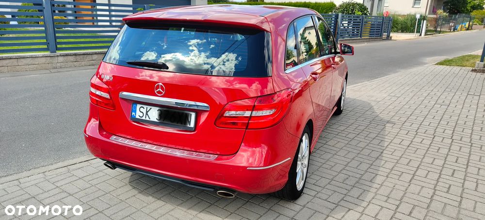 Mercedes-Benz Klasa B 180 Edition - 11