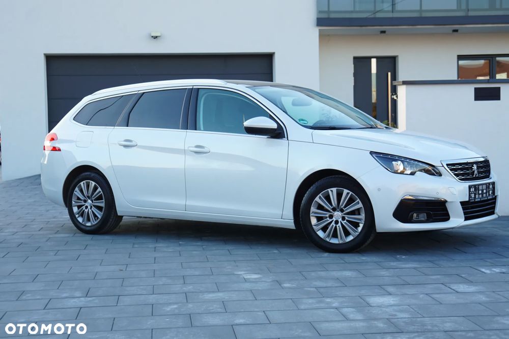 Peugeot 308 BlueHDi 130 Stop & Start Allure Business-Paket - 4