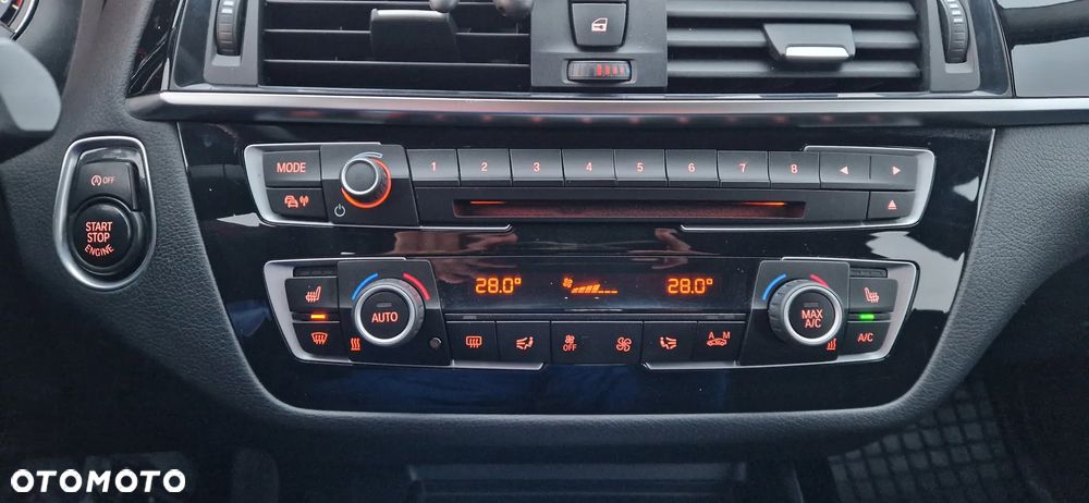 BMW Seria 1 118d Edition Metropolitan - 16