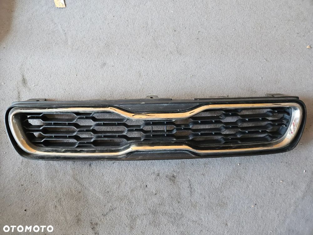 Grill atrapa chrom Kia Soul I Lift 2013r oryginalny 86350-2K500 - 1