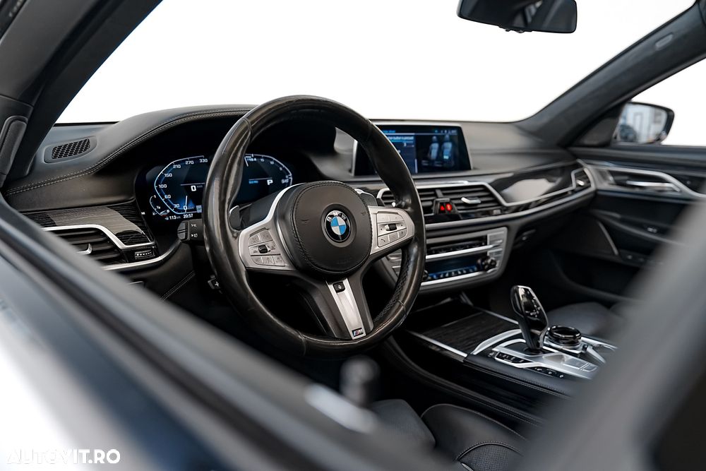 BMW Seria 7 750Li xDrive - 12