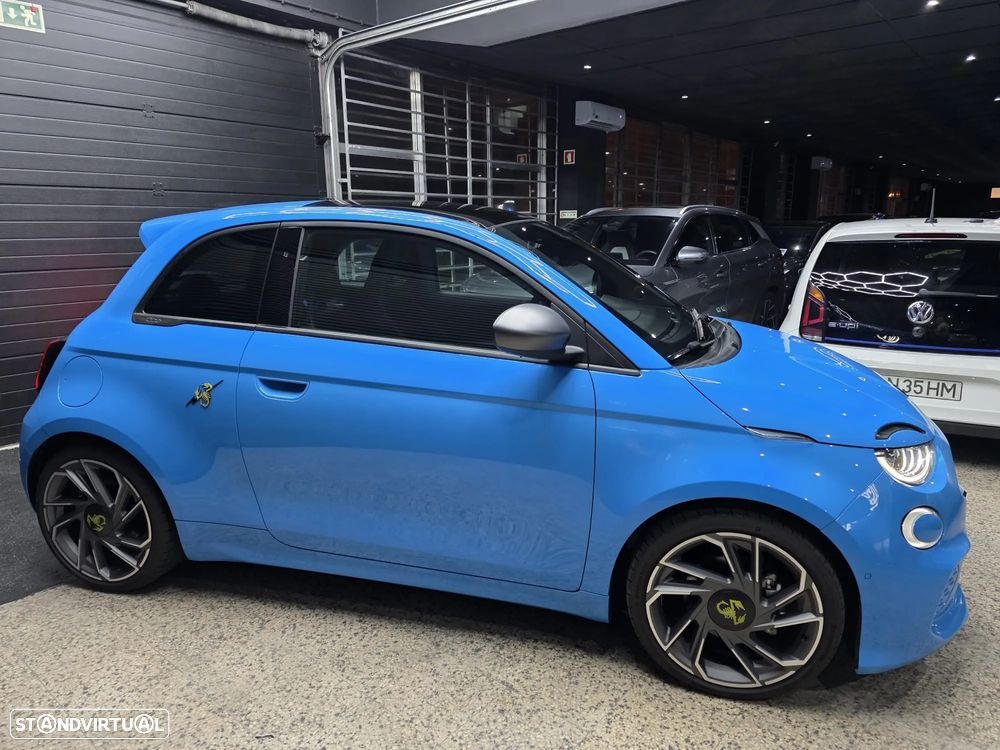 Abarth 500e Scorpionissima - 17