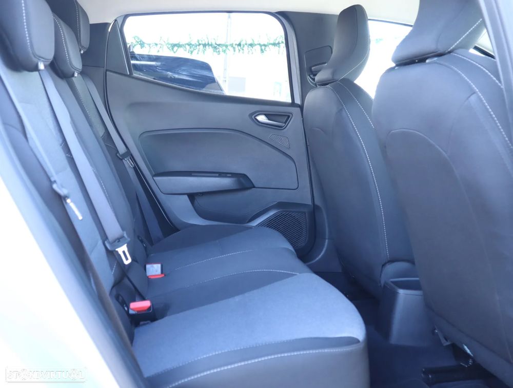 Renault Clio 1.5 Blue dCi Evolution - 20