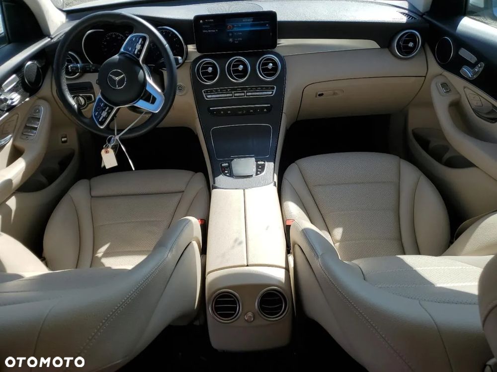 Mercedes-Benz GLC - 7
