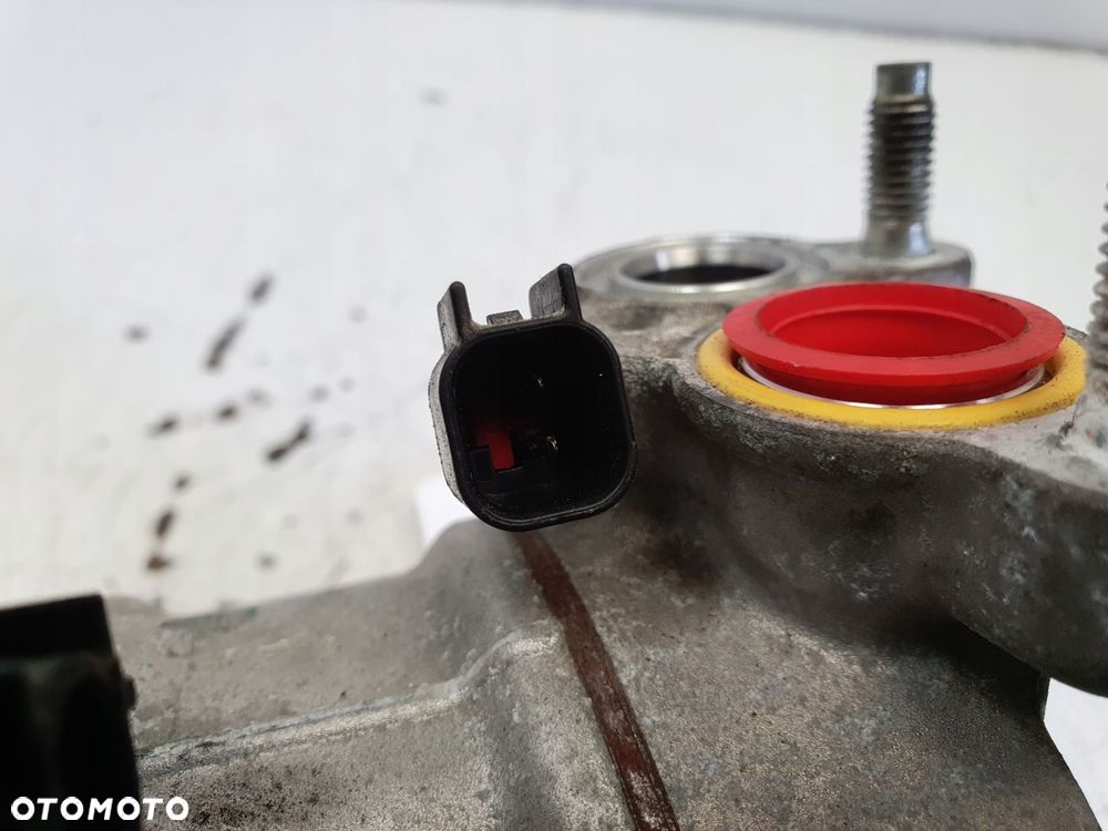 SPRĘŻARKA KLIMATYZACJI Volvo V40 II 2.0 D D2 _ pompa P31469966 - 8