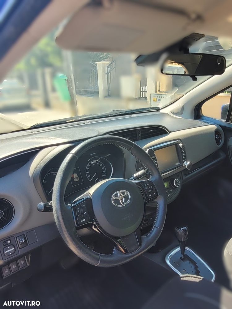 Toyota Yaris 1.5 VVT-i HSD Sol - 8
