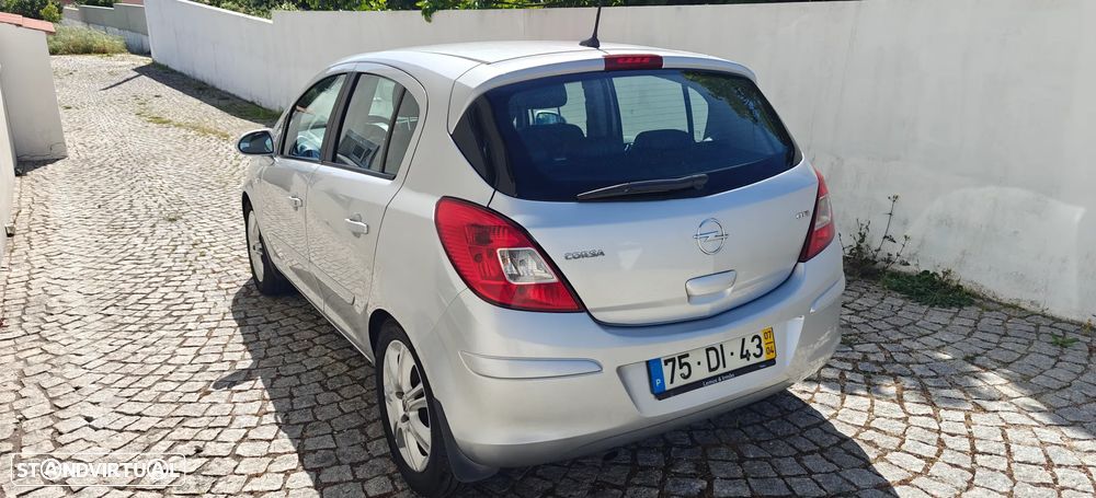 Opel Corsa 1.3 CDTI Cosmo - 4