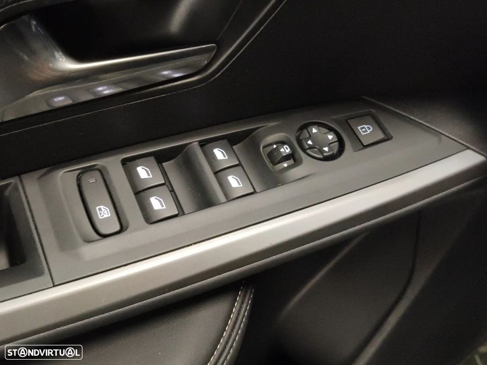 Peugeot 5008 Hybrid 145 e-DSC6 Allure - 21