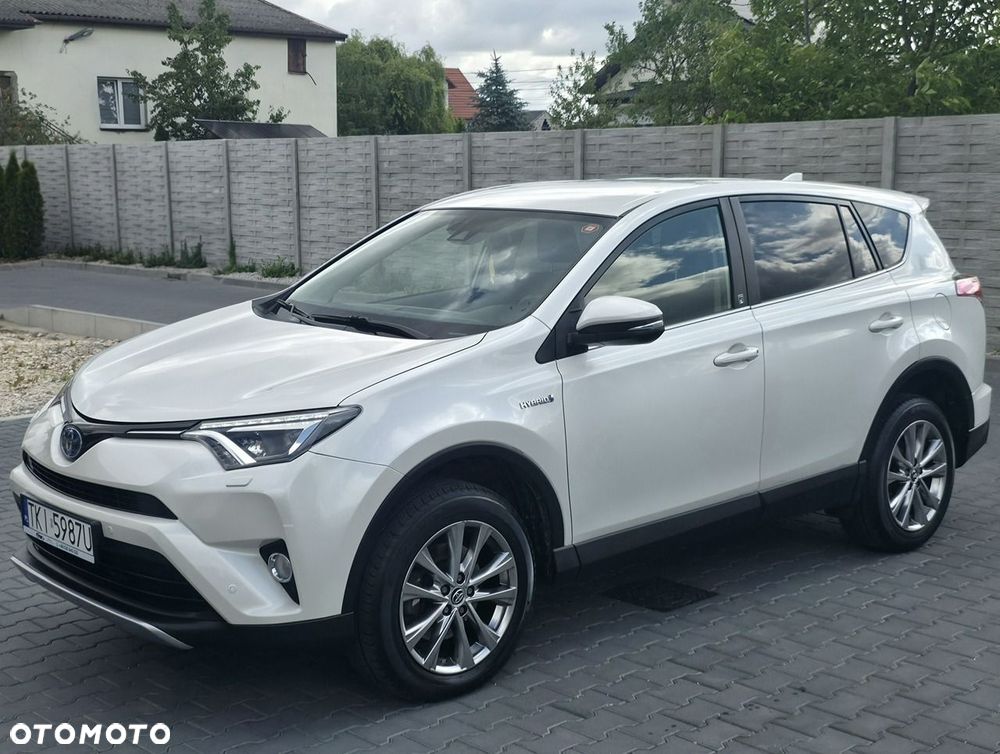 Toyota RAV4 - 1