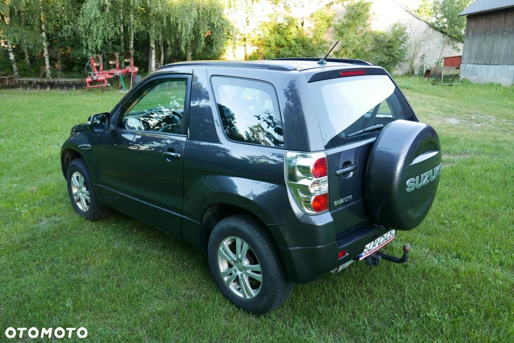 Suzuki Grand Vitara 2.4 Premium - 9