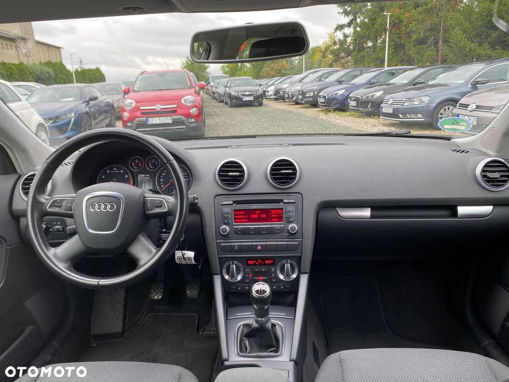 Audi A3 Sportback 1.6 Attraction - 28