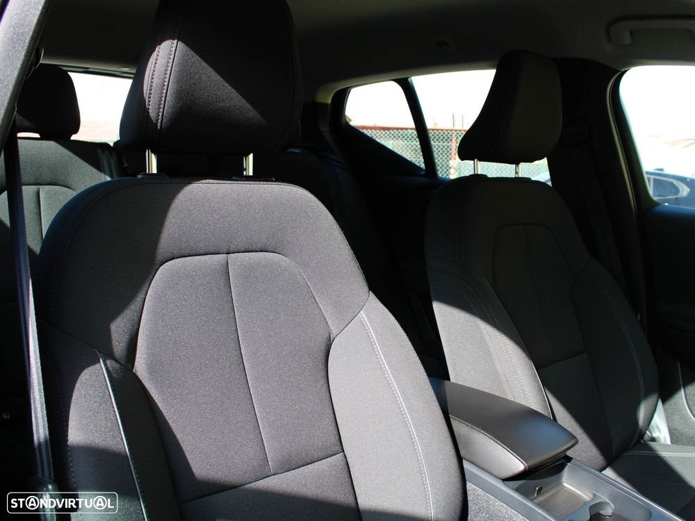 Volvo XC 40 1.5 T2 Momentum - 55