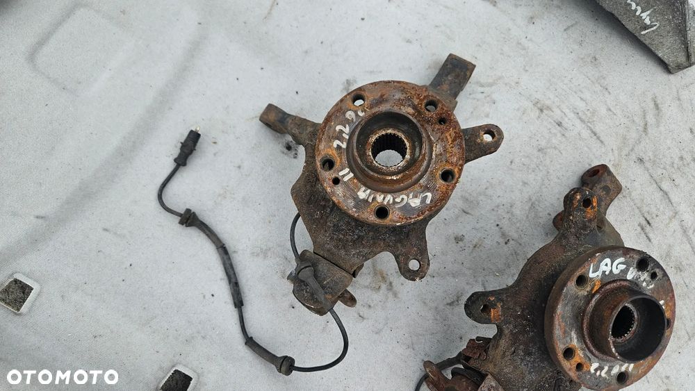 Zwrotnica piasta lewa prawa przód ABS Renault Laguna II 2,2 DCI - 2